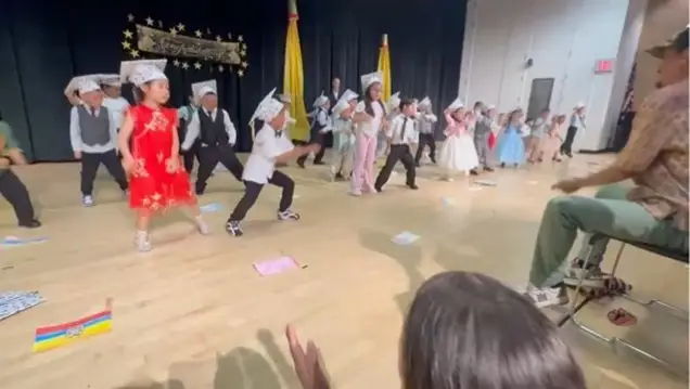Kindergarten Graduation — photo 18